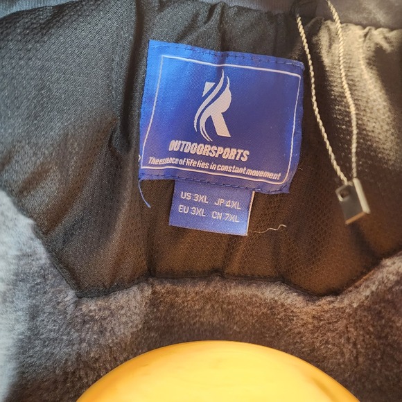 Outdoor Sport Mens Winter Jacket Size XXXL Waterproof Breathable Black Ski - Picture 9 of 10